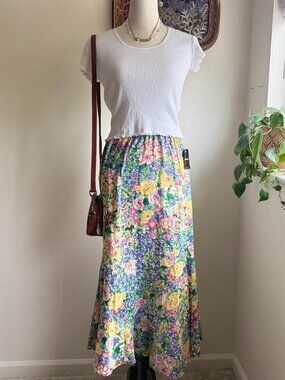 Vintage 90s/Y2K NWT pastel garden floral maxi skirt